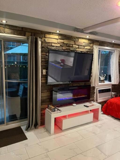 Brooklyn Luxury Spring Retreat With Private Outdoor Space New York Eksteriør billede